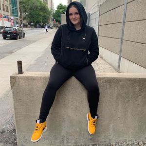 Meet your Posher, Sam